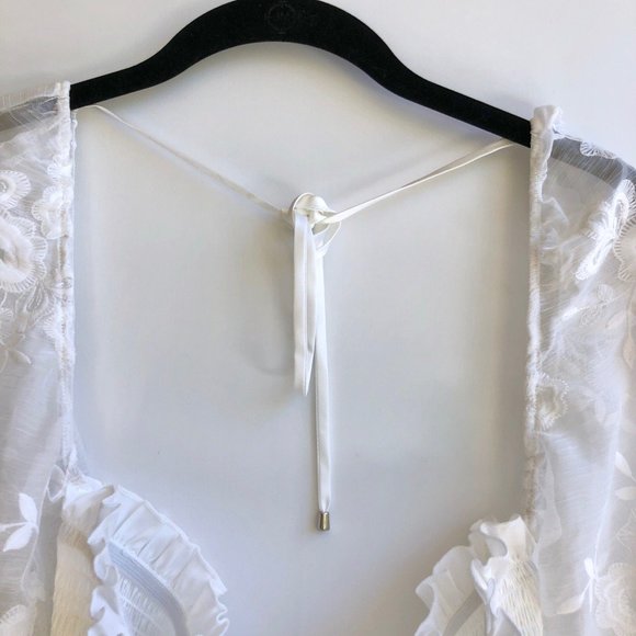 V. Chapman Magnolia White Lace Maxi Dress - 4 - Picture 10 of 13